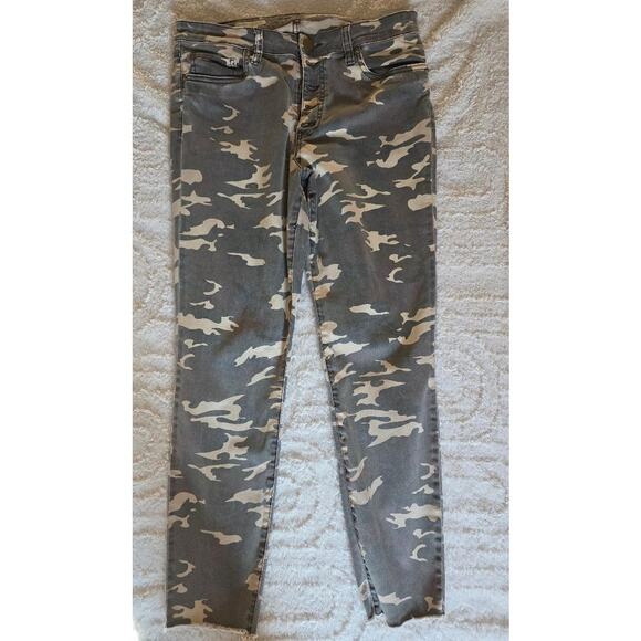 Kut from the Kloth High Rise Ankle Skinny in Camo Print Size 10 - Picture 1 of 10